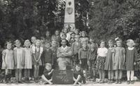 Volkssschule Hipples 1947 1948 I.Kl 34