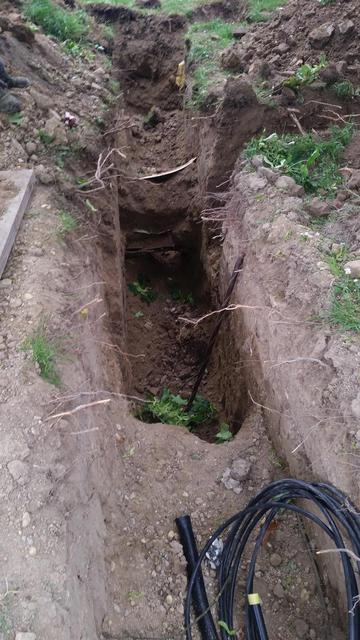 20150520 Aufgrabungen im Hüttenbereich 002